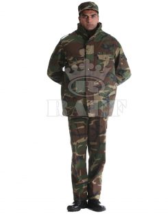 Tenue de camouflage militaire / 1064